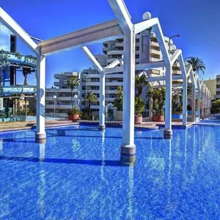 Benal Ii, Estudio Con Parque Acuatico Y Vistas Al Mar. Апартаменты Бенальмадена